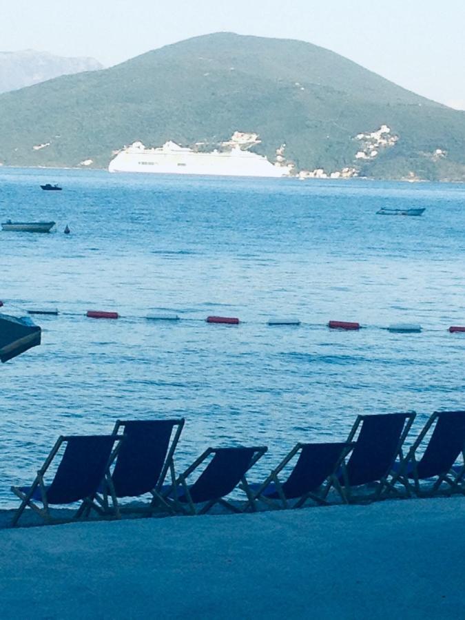 Hotel Vienna Herceg Novi Exteriér fotografie