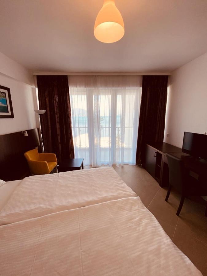 Hotel Vienna Herceg Novi Exteriér fotografie