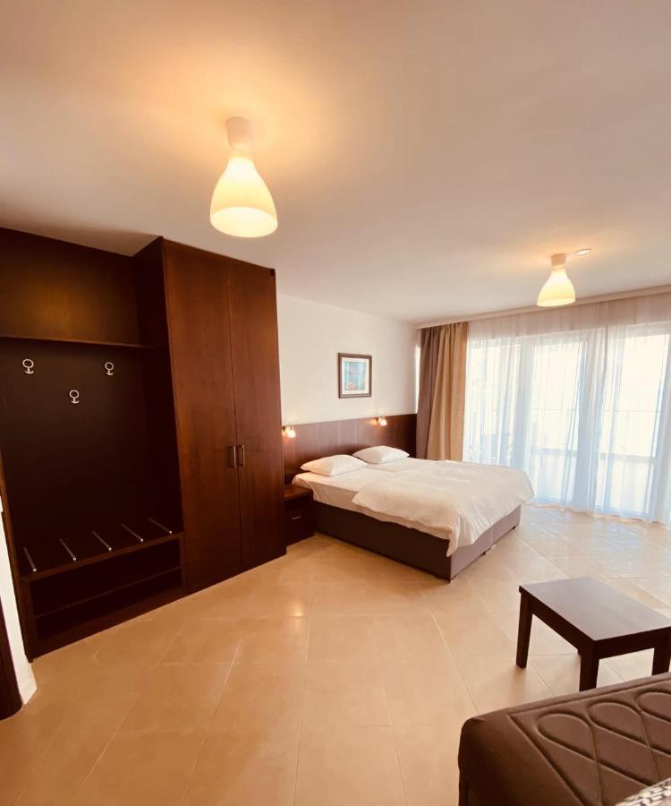 Hotel Vienna Herceg Novi Exteriér fotografie