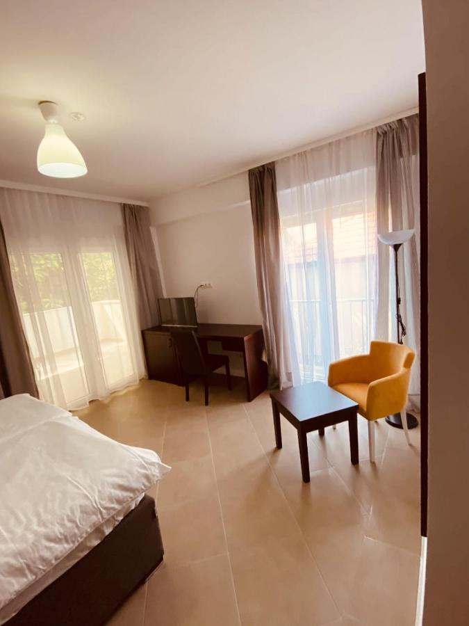 Hotel Vienna Herceg Novi Exteriér fotografie