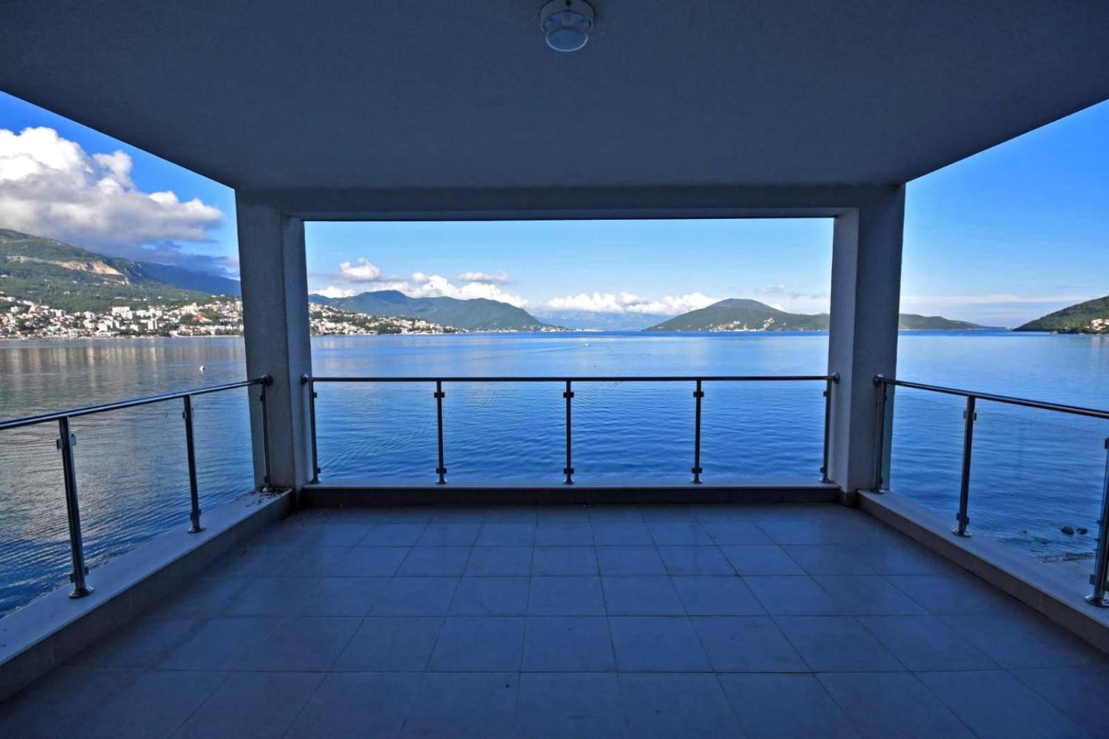 Hotel Vienna Herceg Novi Exteriér fotografie